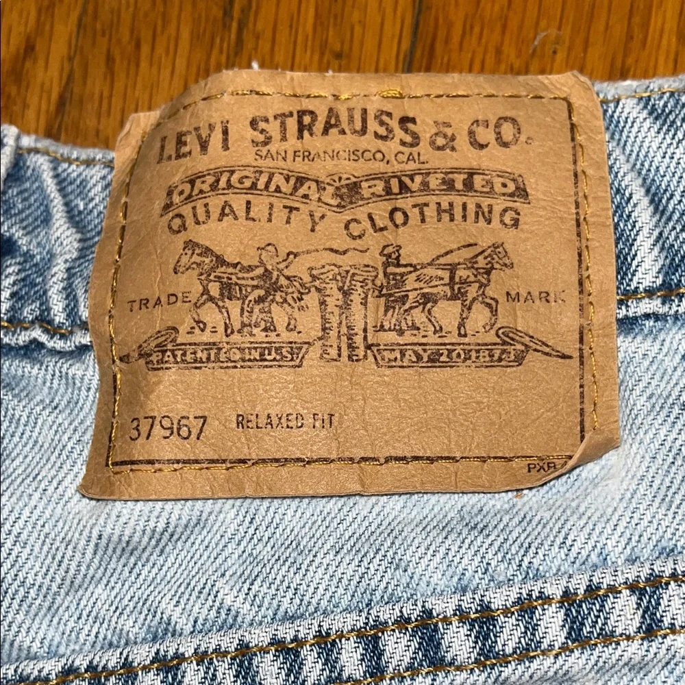 Vintage Levi's 967 Orange Tab Relaxed Fit Light Blue Denim Shorts Size 7